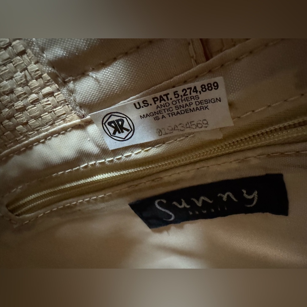 Floral Bamboo Handle Tote Bag - Picture 7 of 9